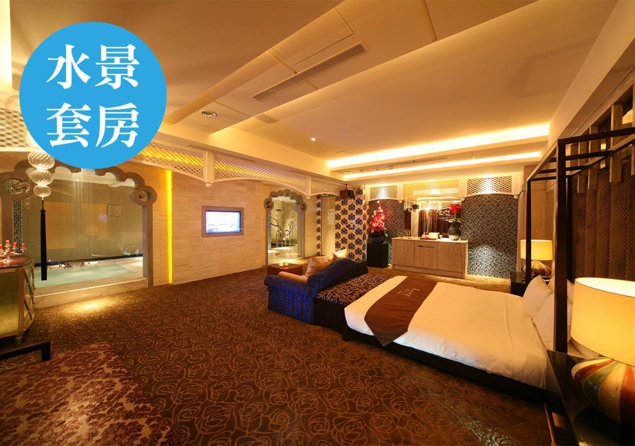 Lanshy Motel Đài Trung Ngoại thất bức ảnh