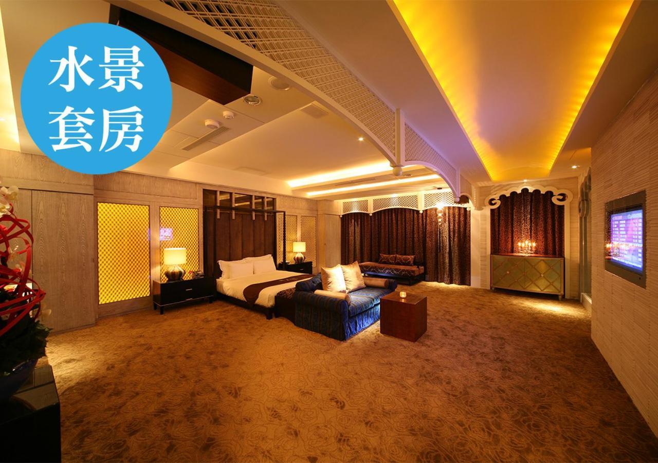 Lanshy Motel Đài Trung Ngoại thất bức ảnh