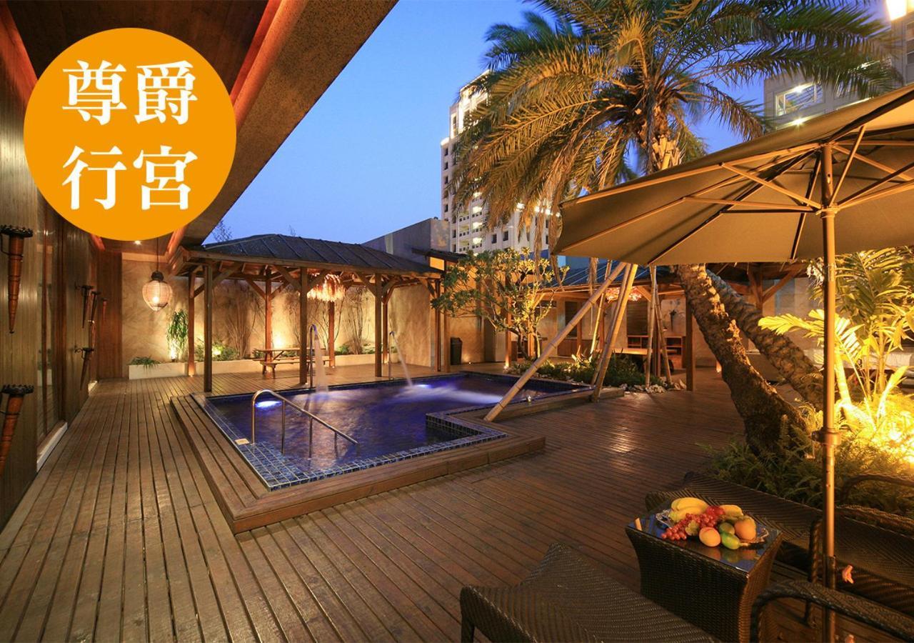 Lanshy Motel Đài Trung Ngoại thất bức ảnh