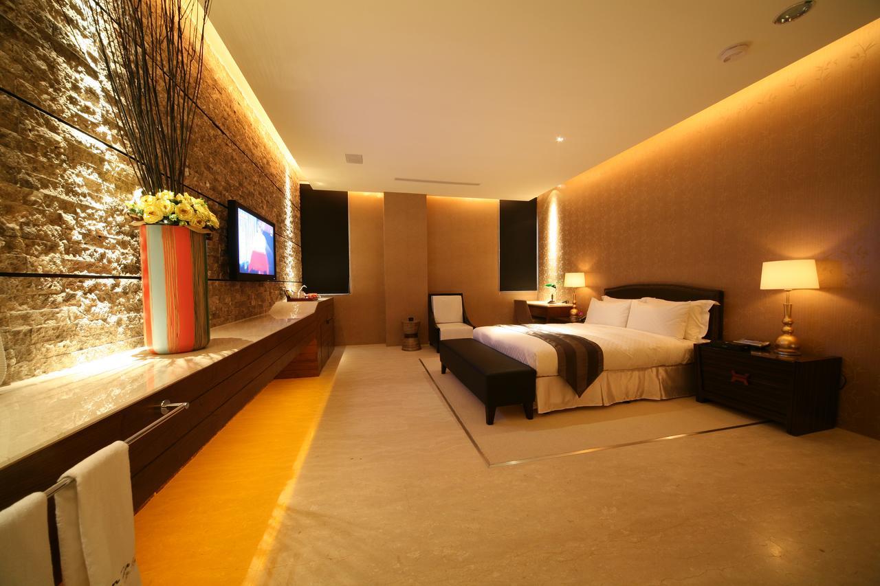 Lanshy Motel Đài Trung Phòng bức ảnh