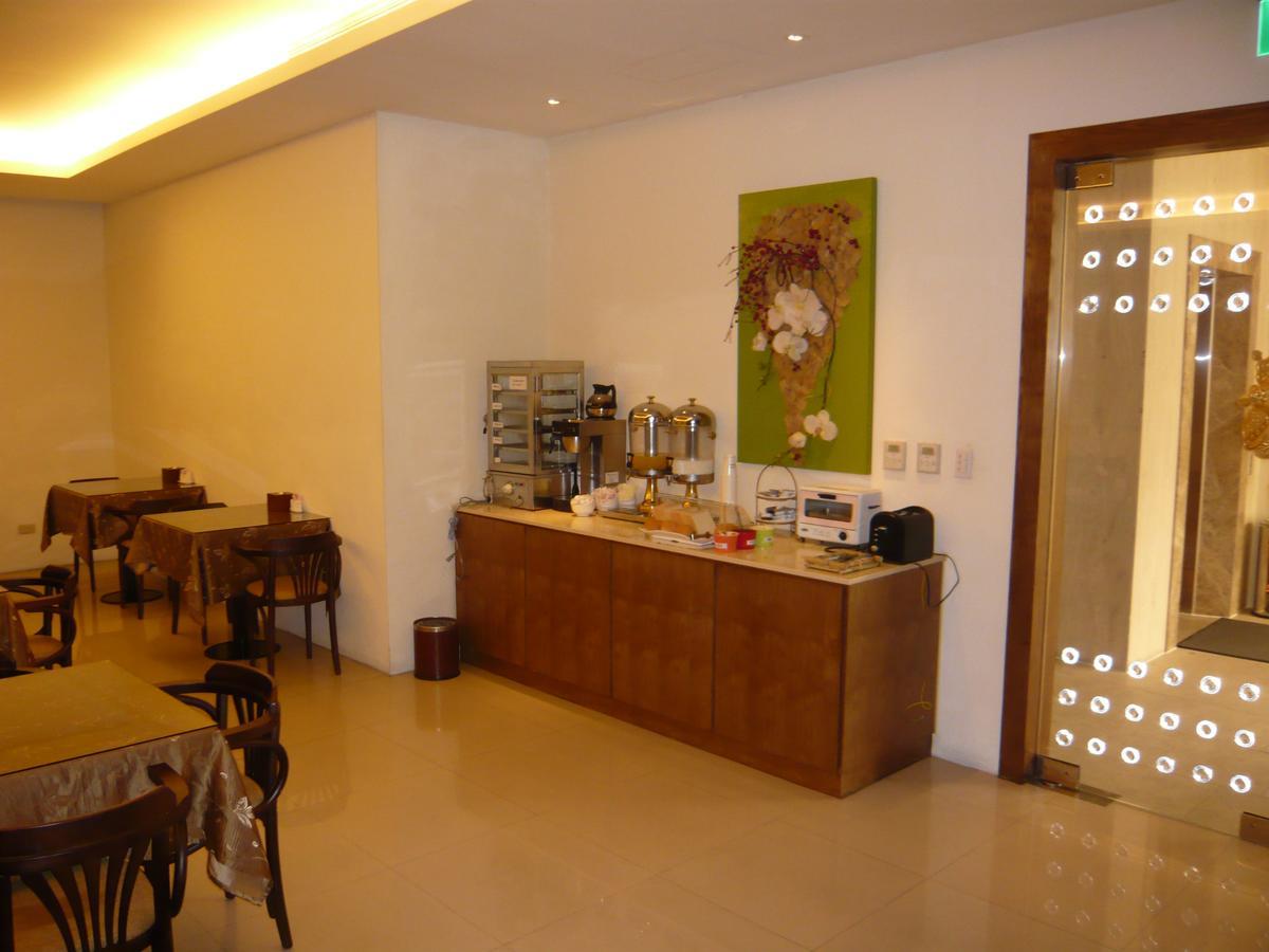 Lanshy Motel Đài Trung Ngoại thất bức ảnh